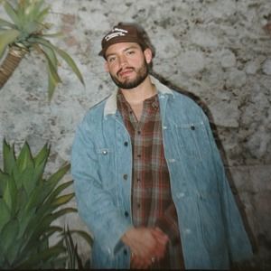 Meet your Posher, Max